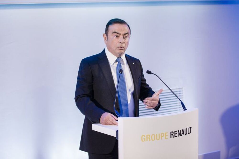 日産 ルノーにゴーン前会長の容疑を弁護士経由で説明 関係者 Bloomberg