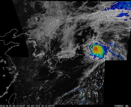 Typhoon Shanshan Spares Most Parts of Tokyo