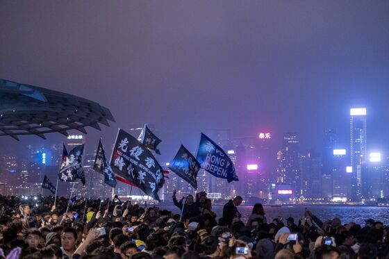 Hong Kong’s Turbulence to Persist as Protesters Ring in New Year