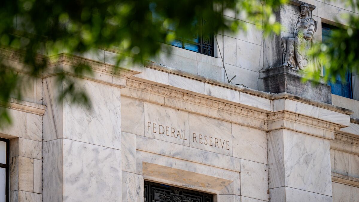 ⚫️ BLOOMBERG: "Intelligenza Artificiale: Opportunità e Rischi per l'Economia secondo la Federal Reserve"