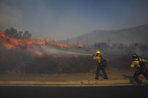 California, U.S. Seek Billions From PG&E for Fire Fighting Costs