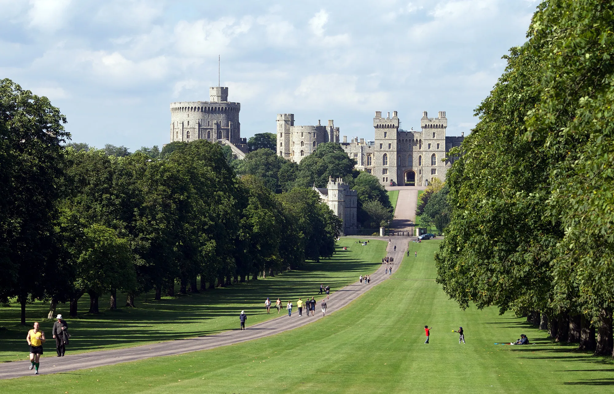 Trump will&nbsp;take tea with Queen&nbsp;Elizabeth II&nbsp;at&nbsp;Windsor Castle during his visit.