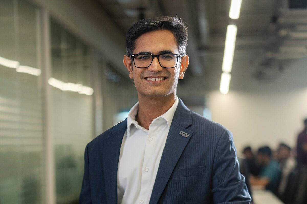 AI-Trained Grads Edge Out Costly Advisers at Indian Wealth Firm