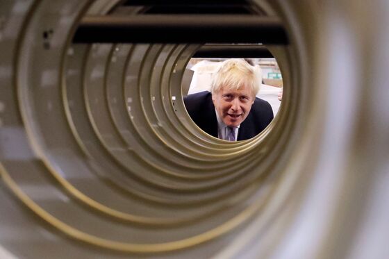 Johnson Pledges Tax Cut to Regain Campaign Momentum: U.K. Votes