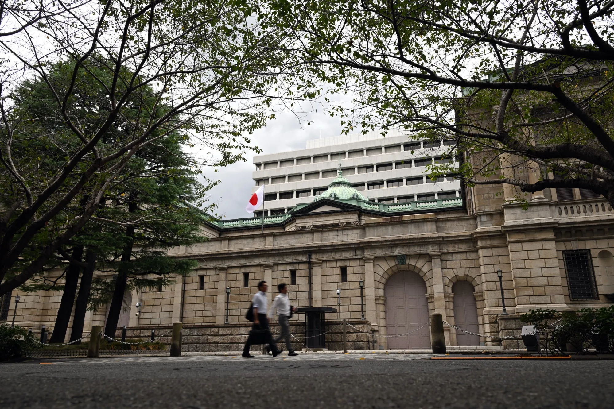 IMF、日本に財政拡張の自制促す－現行の日銀緩和スタンスは支持