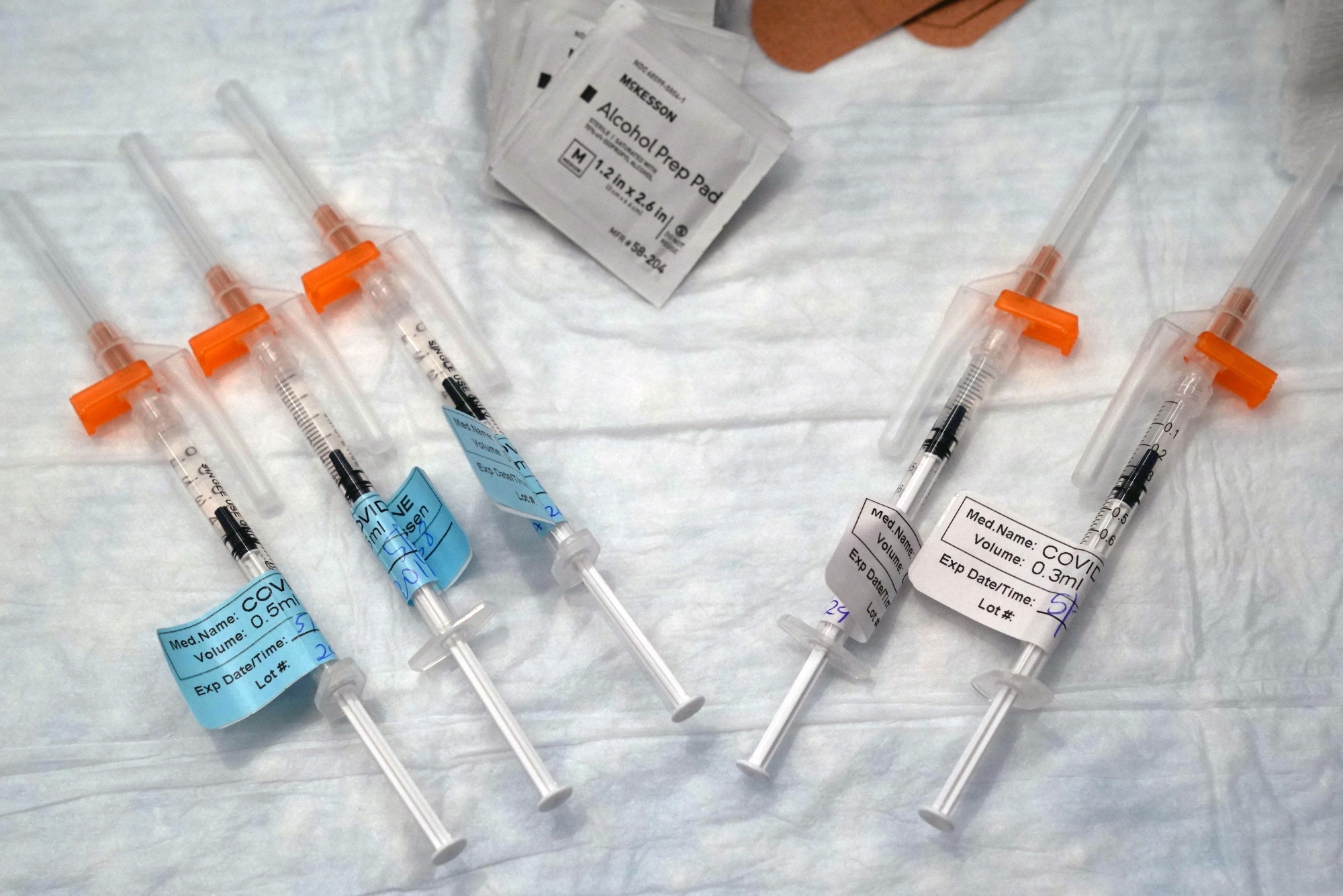 Atlanta Braves Offer Covid-19 Vaccine Shots At Baseball Games