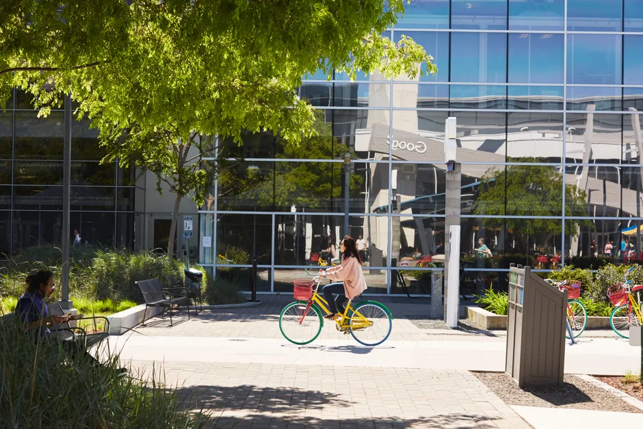 "Hey Google, I'm home."