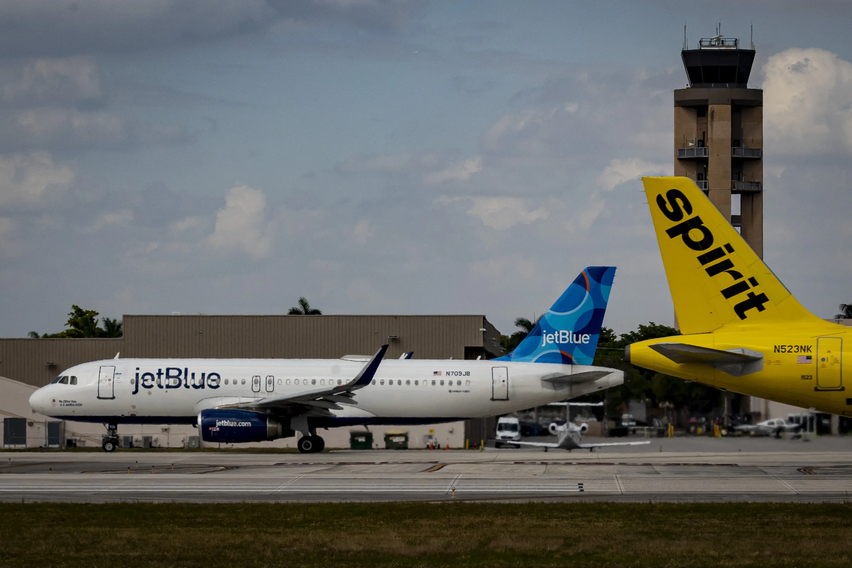 JetBlue-Spirit Merger Trial Tests US Airline Deal Crackdown 