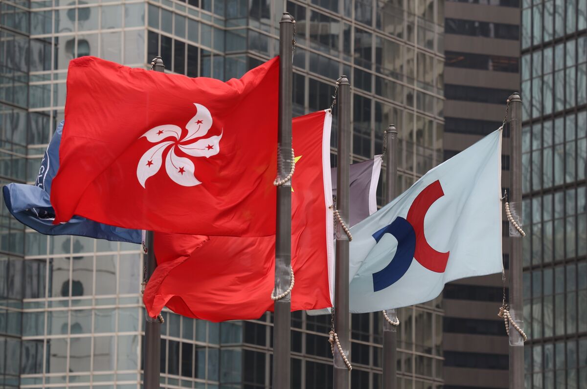 Alibaba-Backed ‘AI Dragon’ MiniMax Is Said to Plan Hong Kong IPO