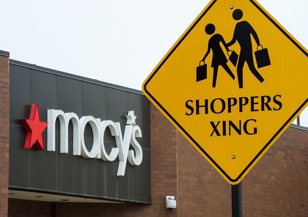 Kohl's (KSS) Rises as CEO Measures Show Signs of Business Improvement -  Bloomberg