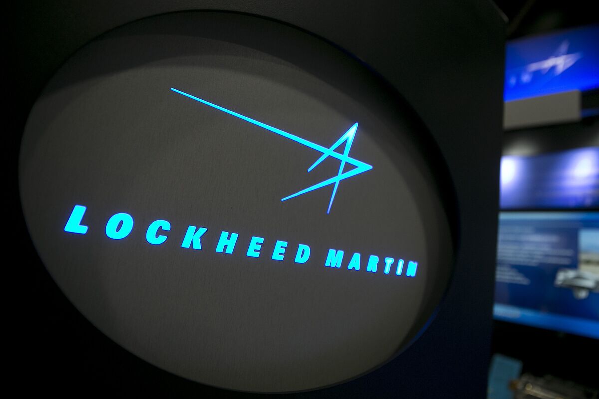 Lockheed Opens Hypersonic Lab as US Races to Deploy Key Weapon