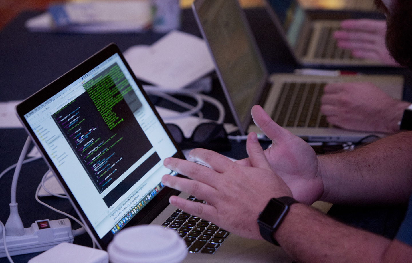 AI Bubble Tops Credit Investor Concerns in BofA Survey for First Time - Bloomberg