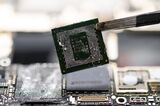 Huawei Teardown Shows Chip Breakthrough in Blow to US Sanctions