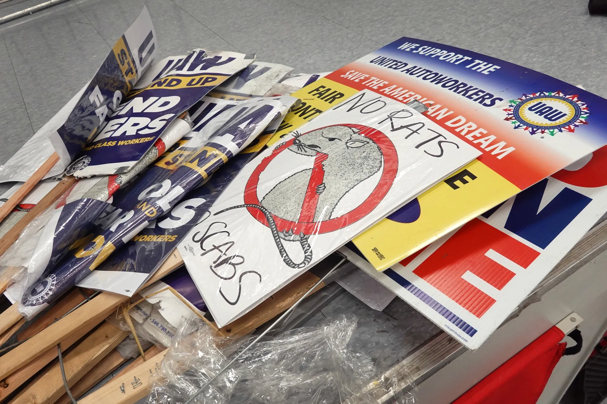 Picket signs in a pile inside the UAW Local 551 union hall near Ford's Chicago Assembly Plant.&nbsp;