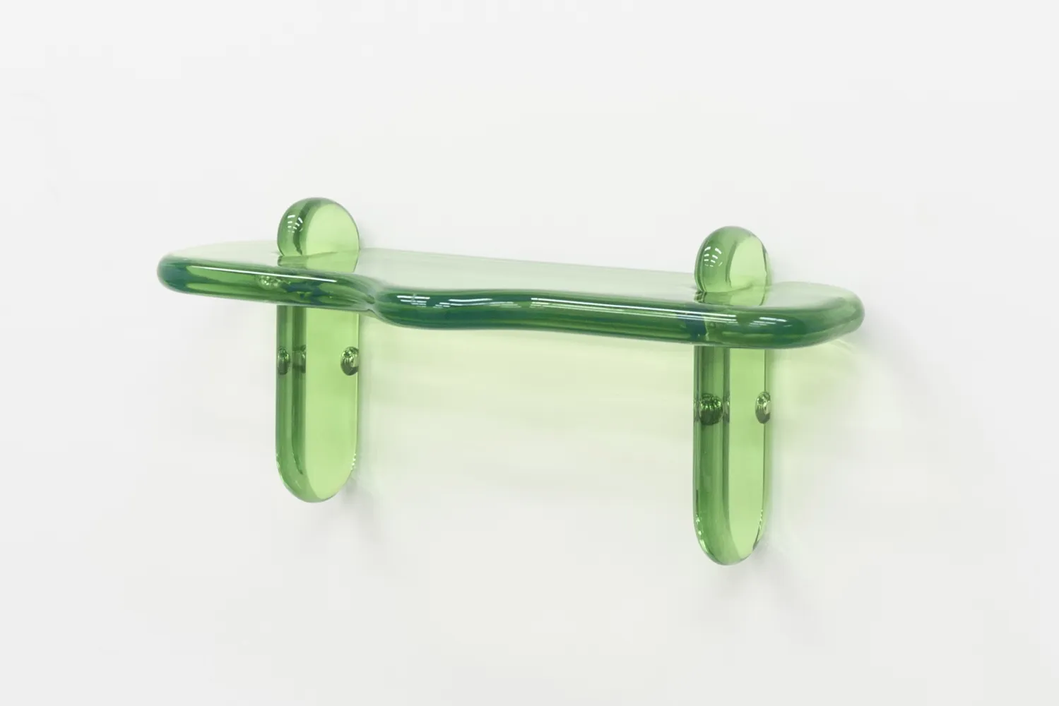 The Plump wall shelf will add a splash of color to brighten up your interior design.