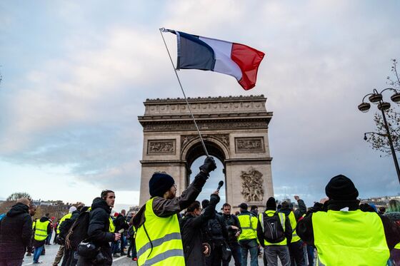 France's Yellow Vests Bring Their Grievances to Paris, Again
