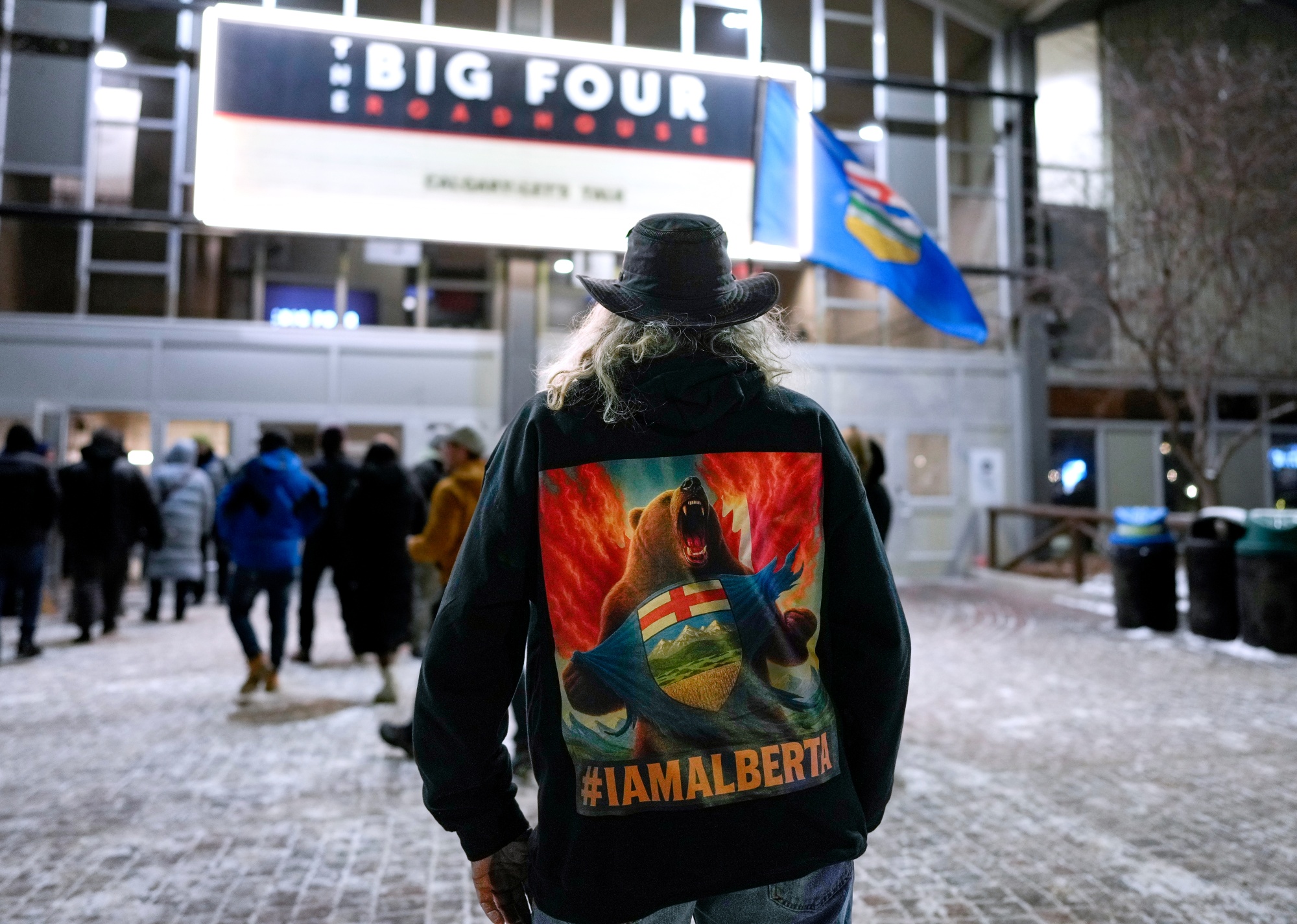 Attendees arrive for the Alberta Independence Town Hall event in Calgary, Alberta, Canada, on Monday, Jan. 26, 2026. A petition has been started by separatist activists in Alberta for a referendum on independence from Canada, driven in part by a belief that the government in Ottawa hasn’t done enough to accelerate projects to expand oil production, such as new pipelines. Photographer: Leah Hennel/Bloomberg