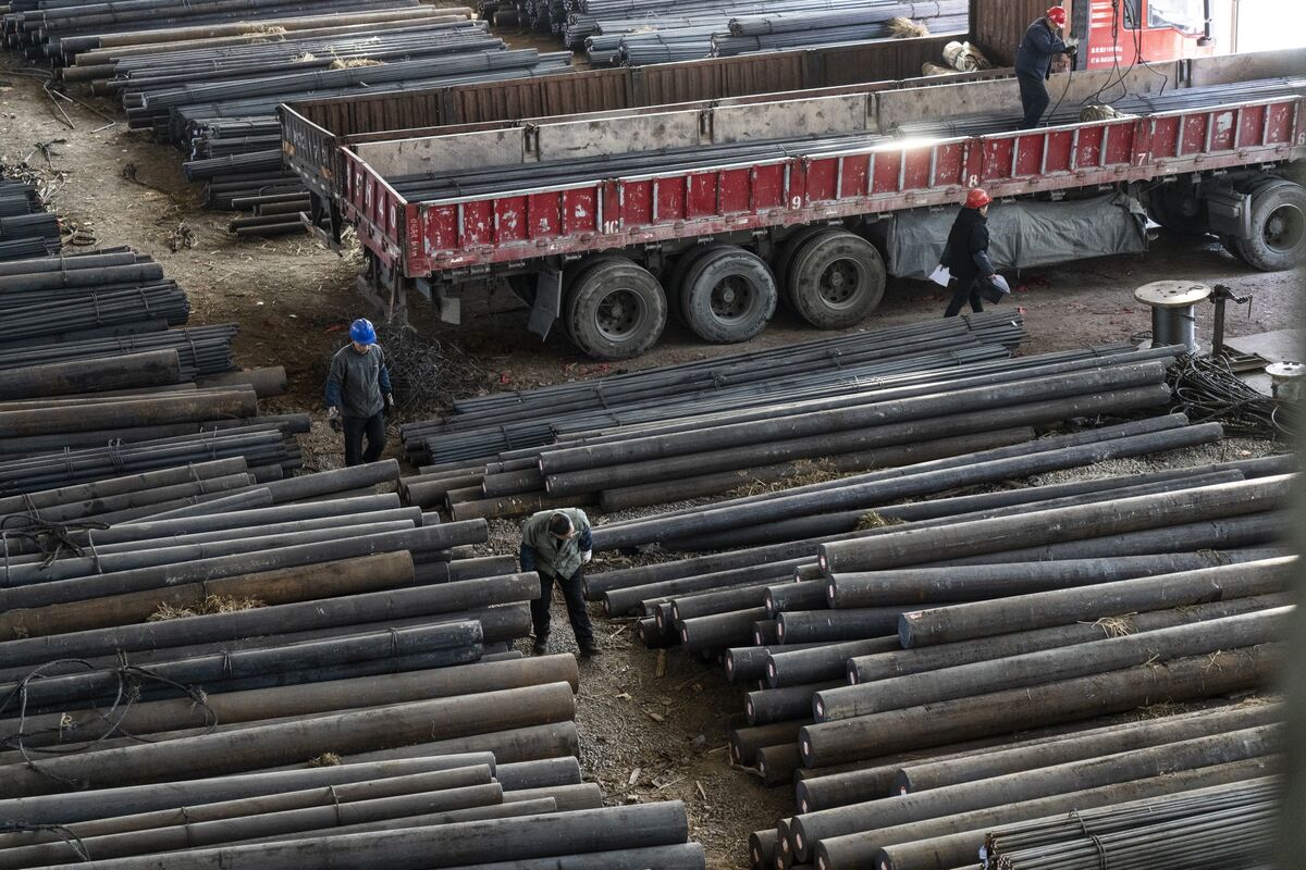 Key China Steel Price Hits Near-Decade Low on Construction Slump