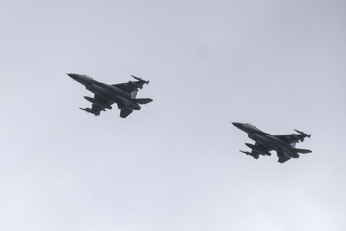 France and Netherlands Deliver Fighter Jets to Ukraine