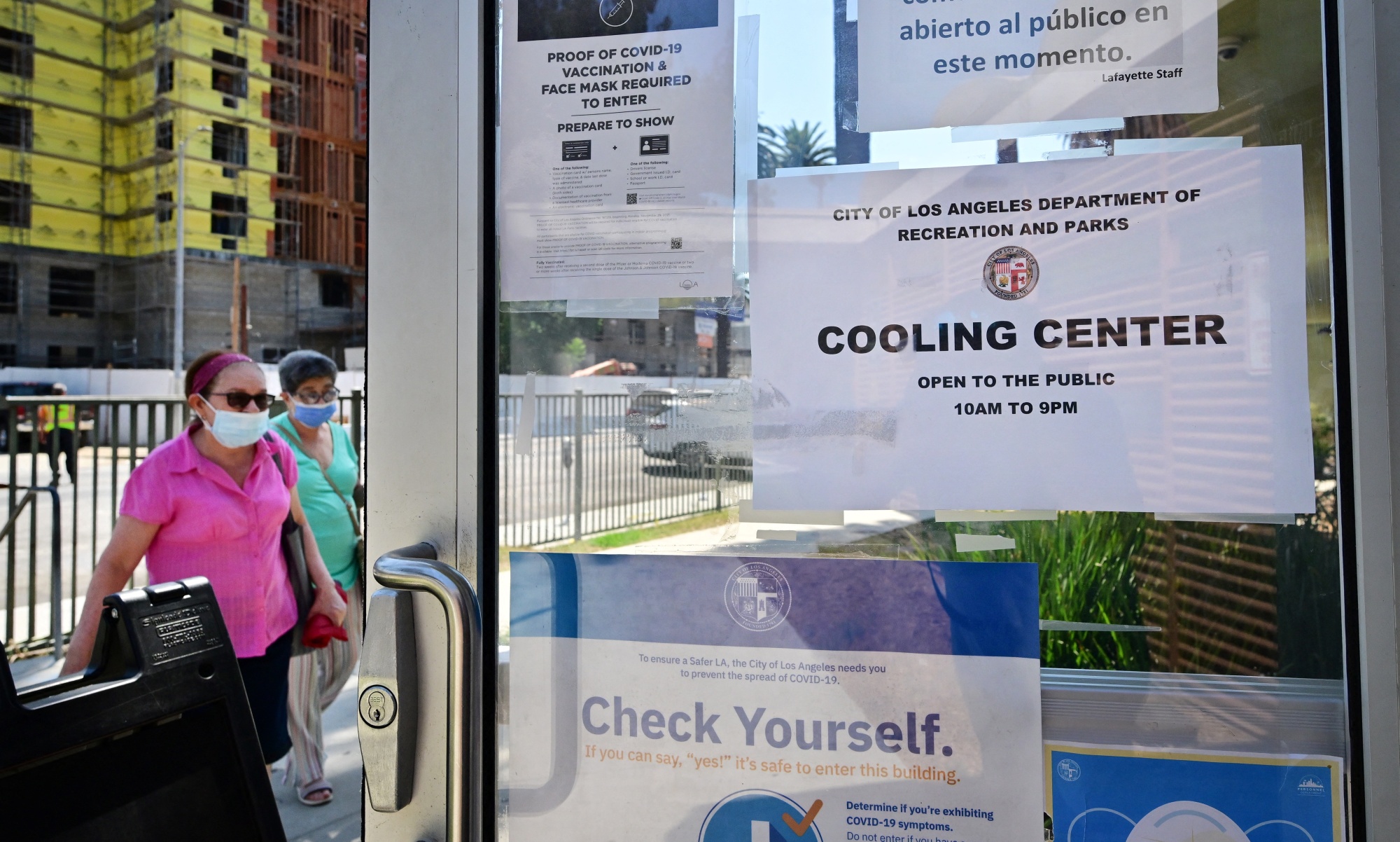 A cooling center in Los Angeles during a triple-digit&nbsp;heat wave on Sept. 2, 2022.&nbsp;