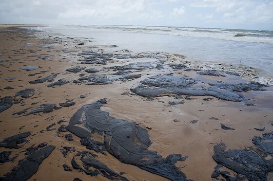 Brazil Says Oil Polluting Its Coast Probably Came From Venezuela