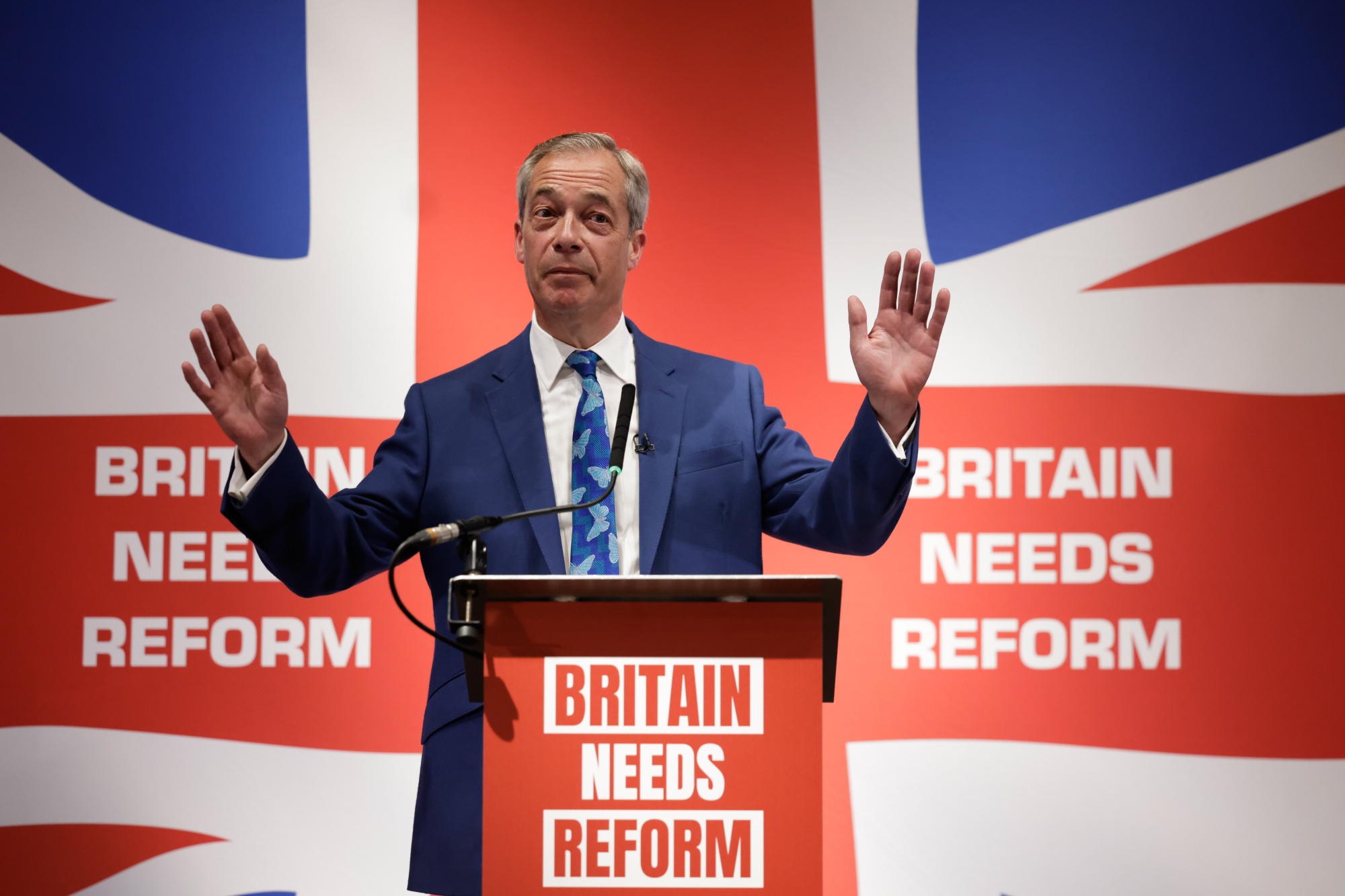 Farage's Reform UK Party Stays at Record Levels, Poll of Polls Shows ...