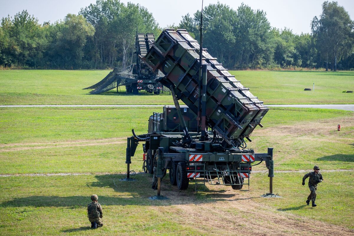 Raytheon Clinches `Must Win’ U.S. Contract for New Patriot Radar ...
