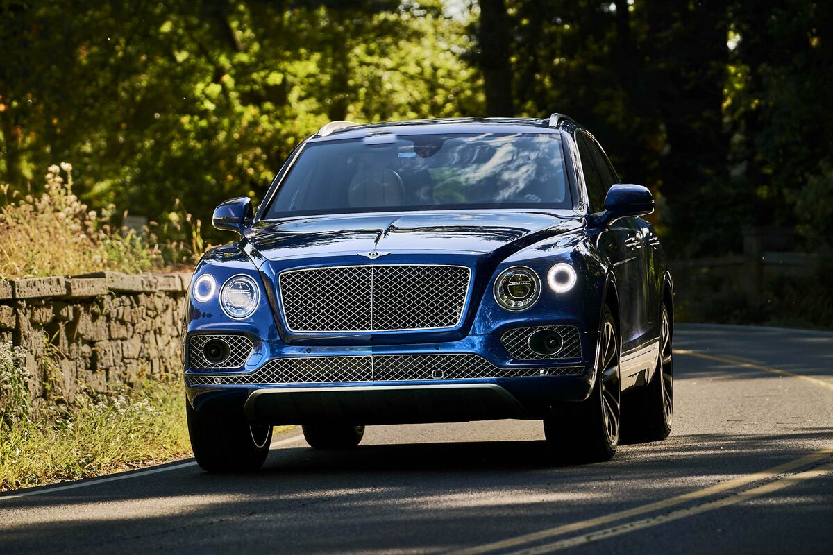 2018 bentley bentayga review worth the 200 000 price tag bloomberg 2018 bentley bentayga review worth the