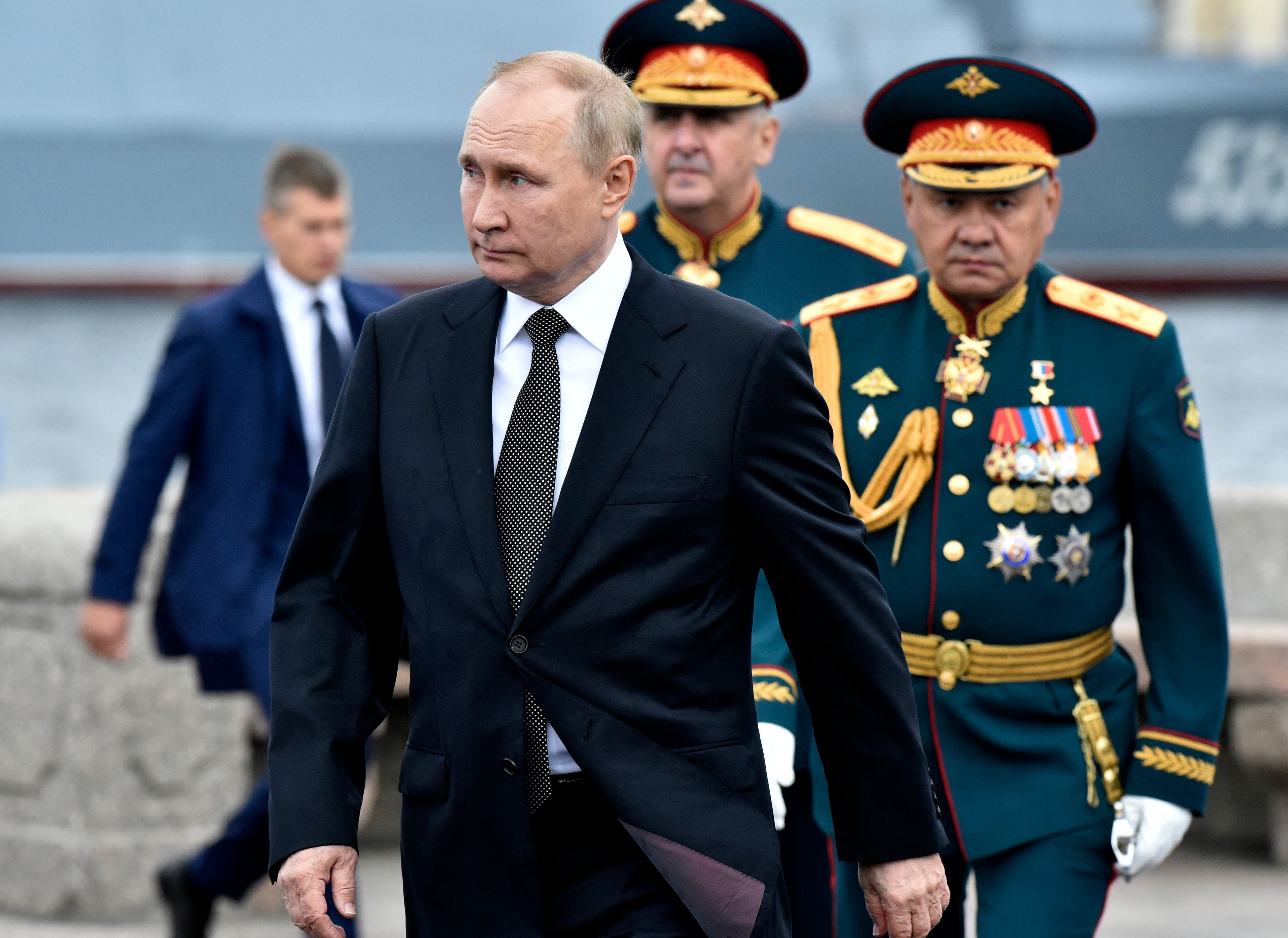 Vladimir Putin Is Russia's Deluder-in-Chief on Ukraine War - Bloomberg