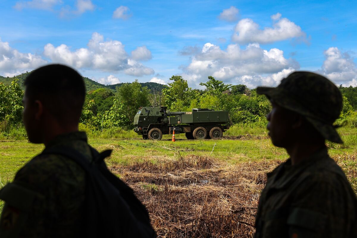 Philippines Says Canada Troops Pact Ready, Eyes China Deterrence