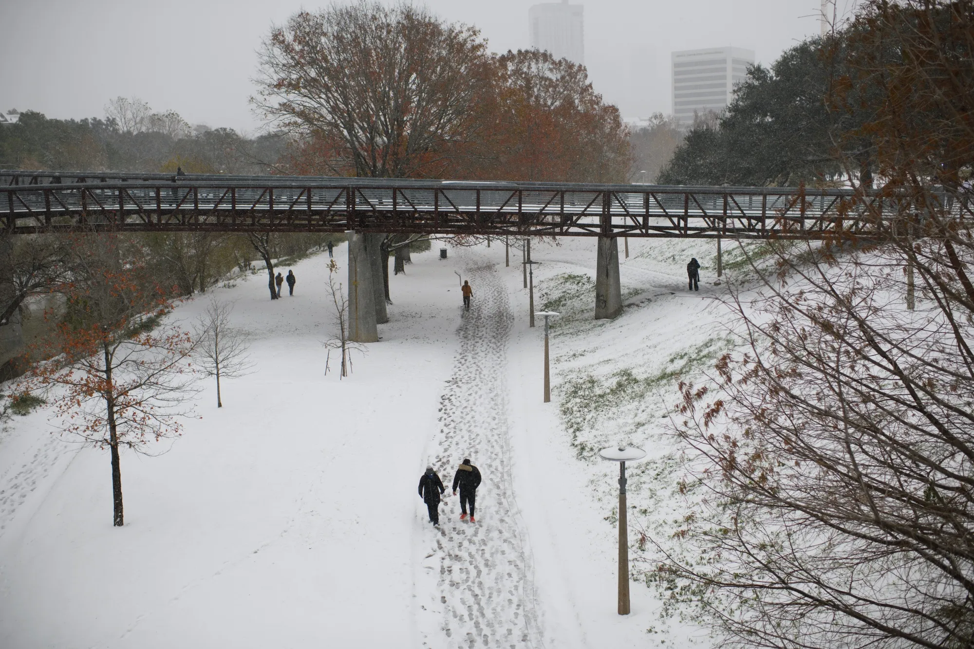 Largest US Grid Issues Emergency Alert as Cold Weather Boosts