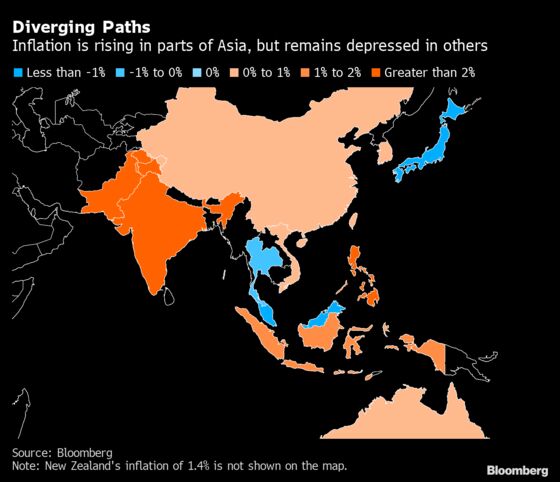 Charting the World Economy: Employees Are Working Longer Hours