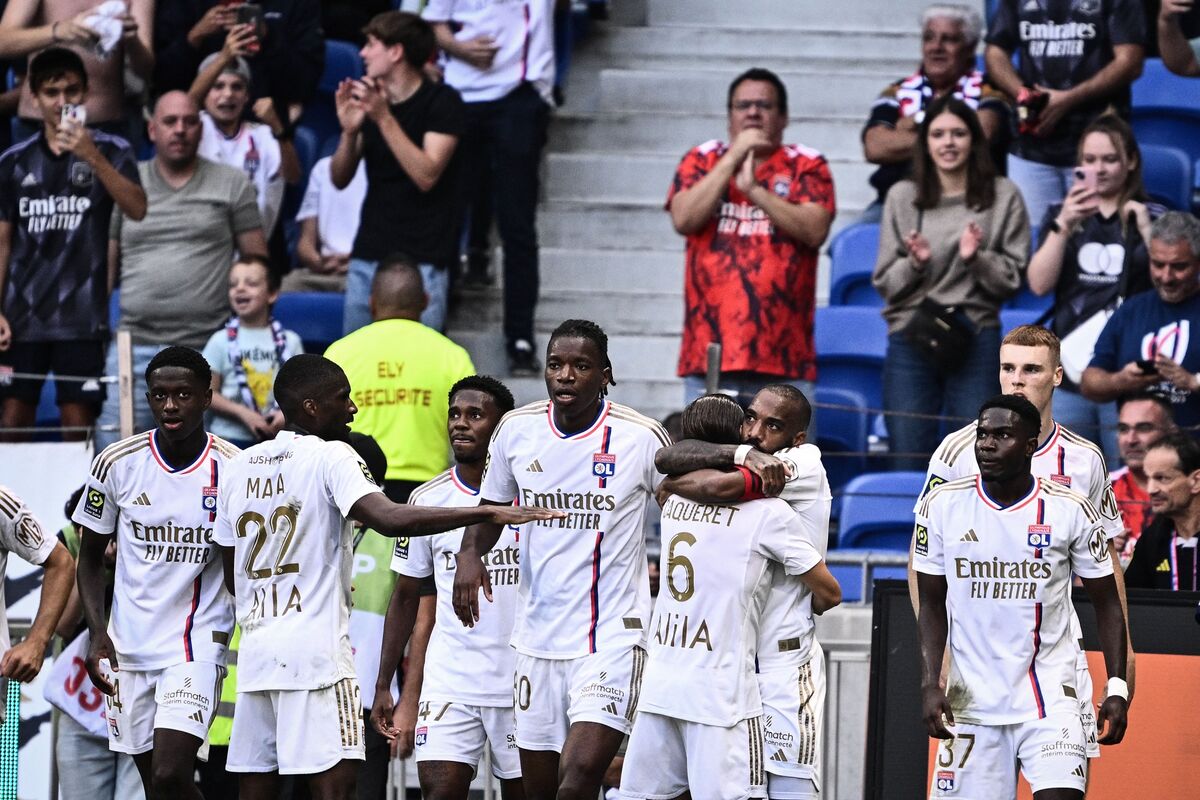 Olympique Lyonnais seeks to raise €300mn and sell assets in turnaround push