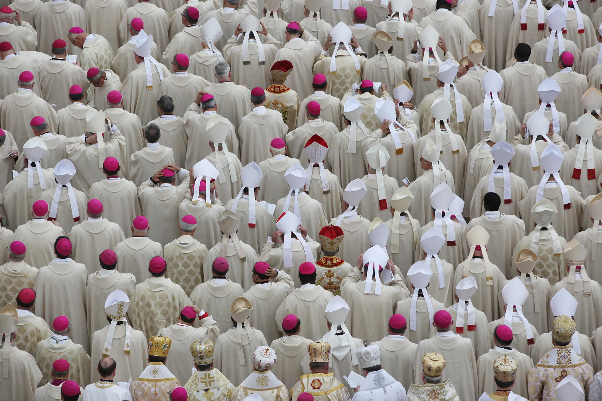 First Chinese Bishop Consecrated With Pope's OK After Deal - Bloomberg