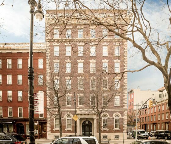 Steve Cohen Sells Triplex for $30 Million After Month on Market