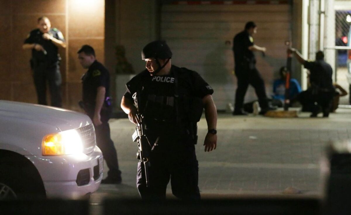 Dallas Shooting: What We Know So Far - Bloomberg