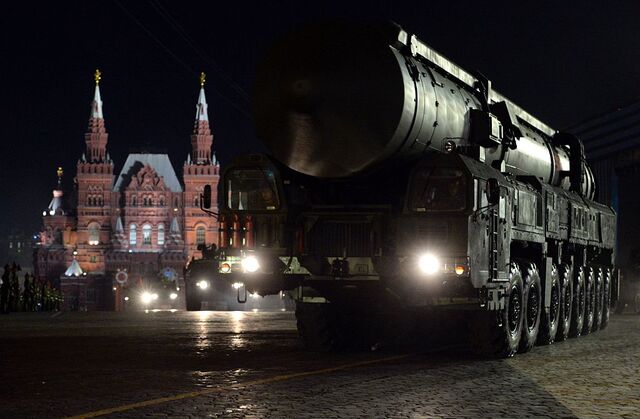 U.S. Should Renew New START Nuclear Weapons Treaty With Russia - Bloomberg