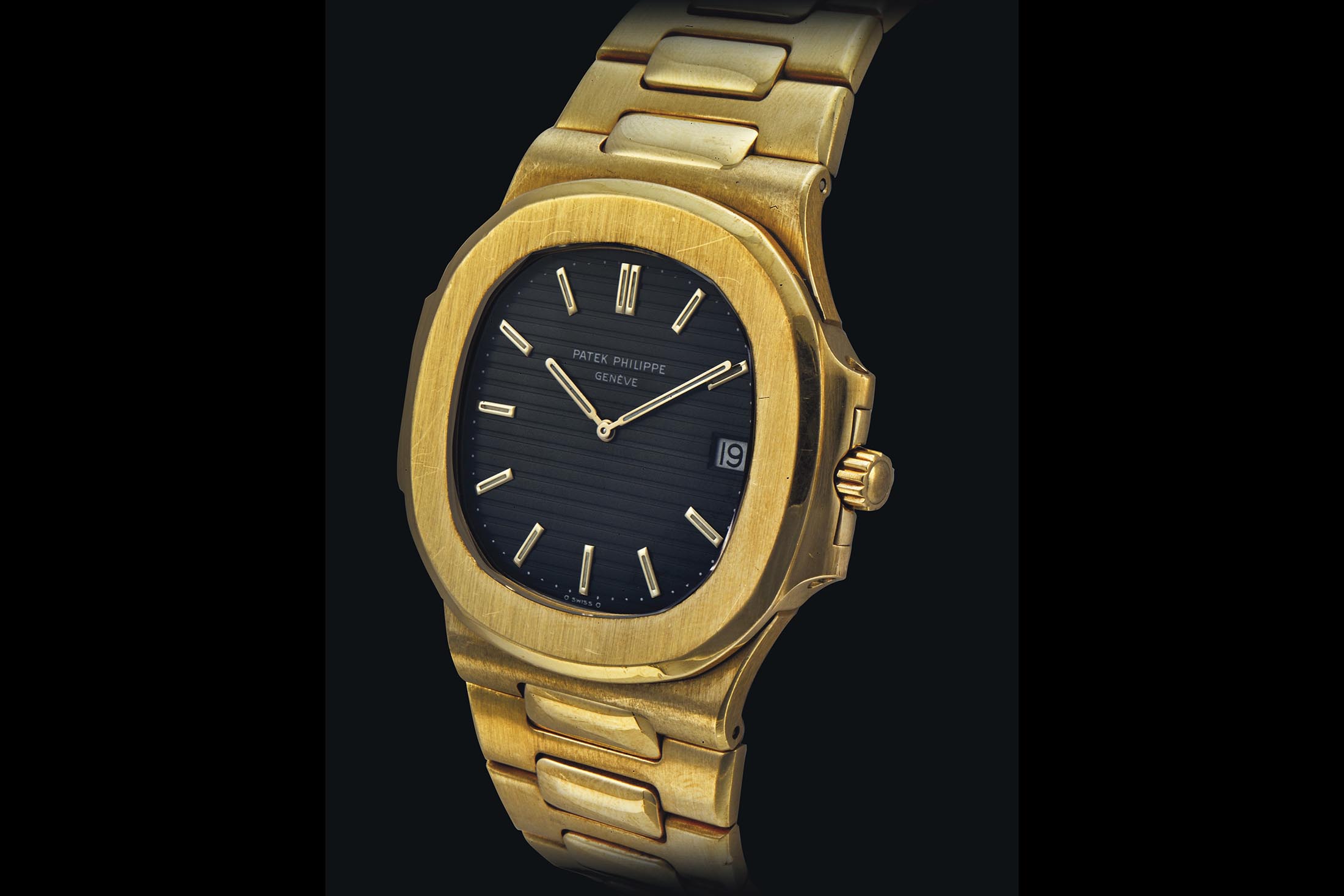 Patek Philippe 18K Gold Nautilus Automatic Wristwatch 