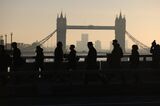 Commuters As U.K. Jobs Market Shrugs Off Omicron
