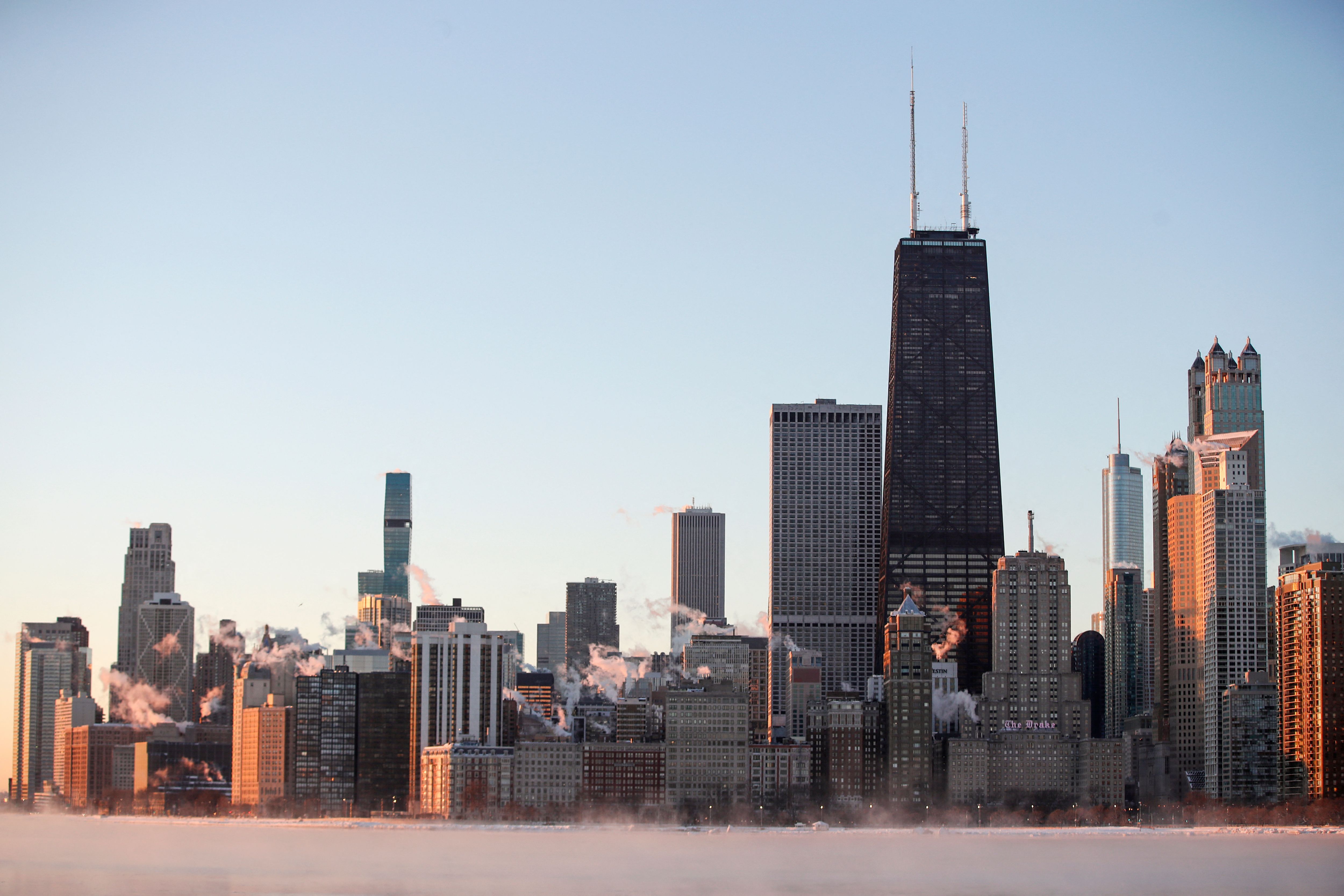 Chicago Is Luring Bond Buyers on Improved Ratings, Market Tone - Bloomberg