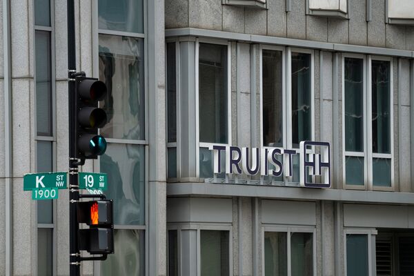Truist Hires Former Citi Muni Bankers to Build &quot;National Scope&quot;