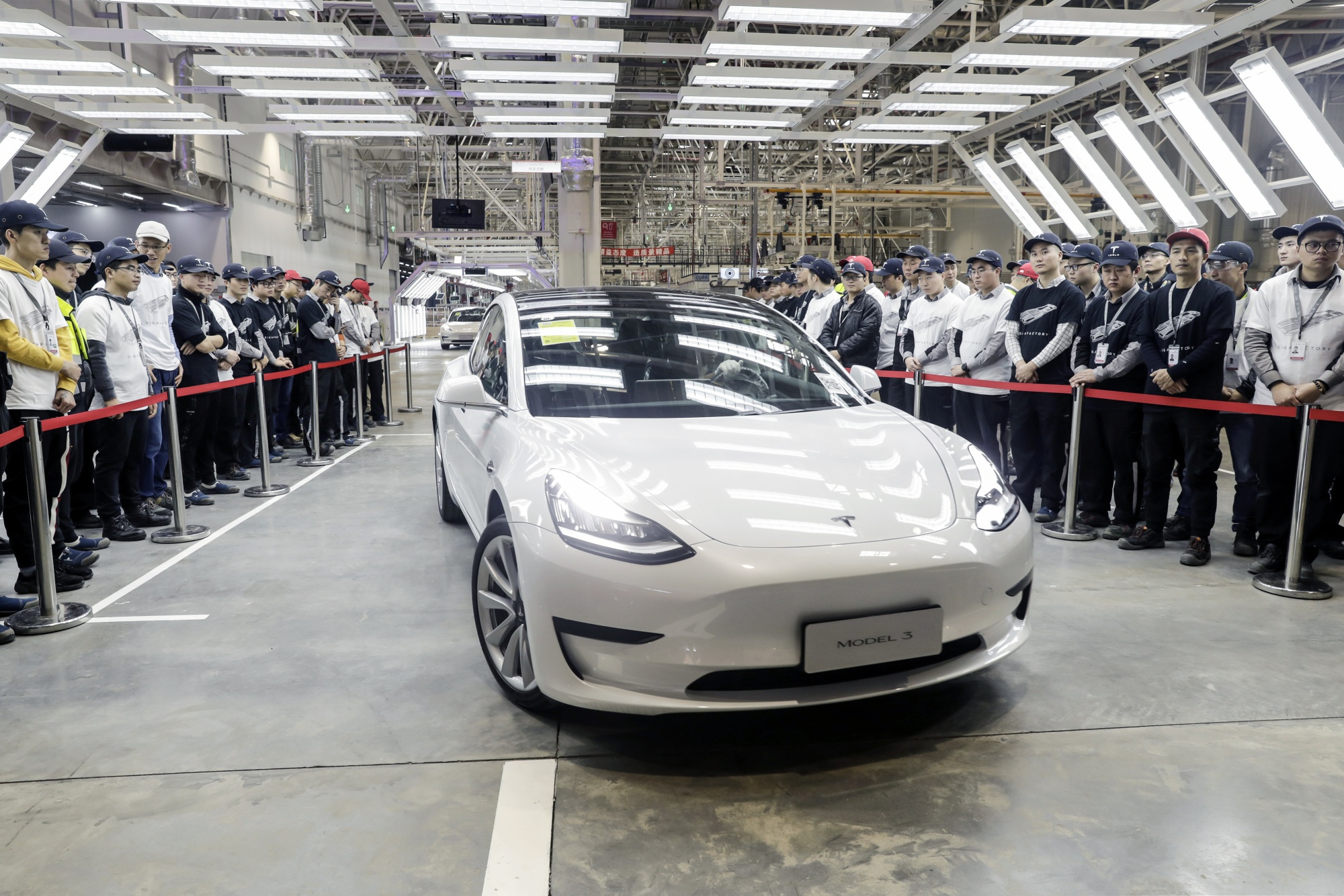 Tesla Hands Over First China-Built Cars to Employees in Shanghai