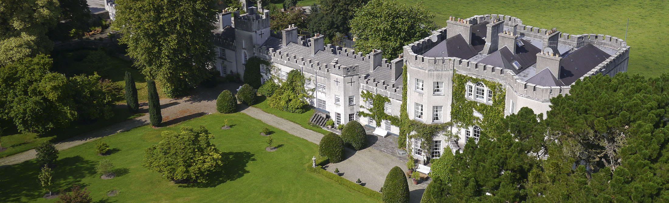 Glin Castle in Limerick, Ireland, for Sale 6.5 Million Euros - Bloomberg