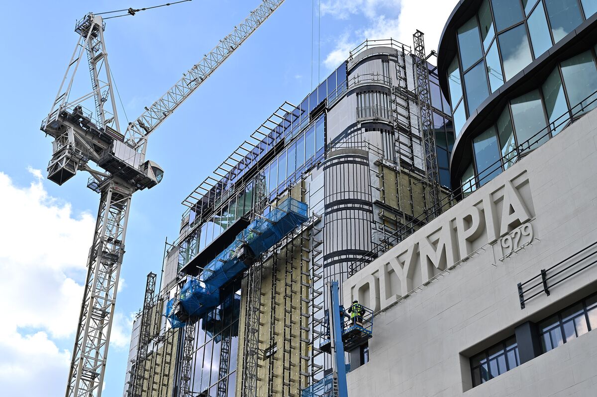 bloomberg.com - Natasha Voase - German Backers of Olympia to Inject &pound;500M in Latest Financing