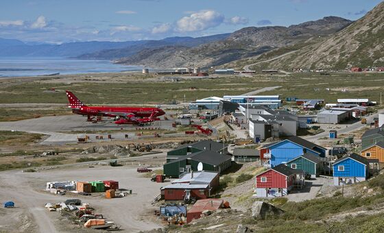 Danish Air Force Extends Deal on Greenland Airport Beyond 2023