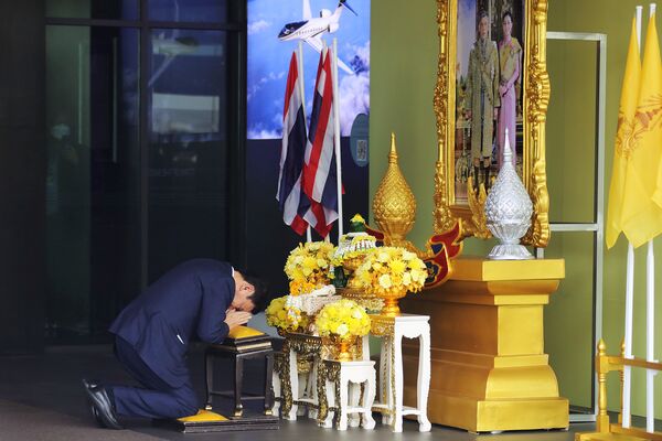 Thailand Sees Day Of High Political Drama As Thaksin Returns And Prime Minister Vote Is Held