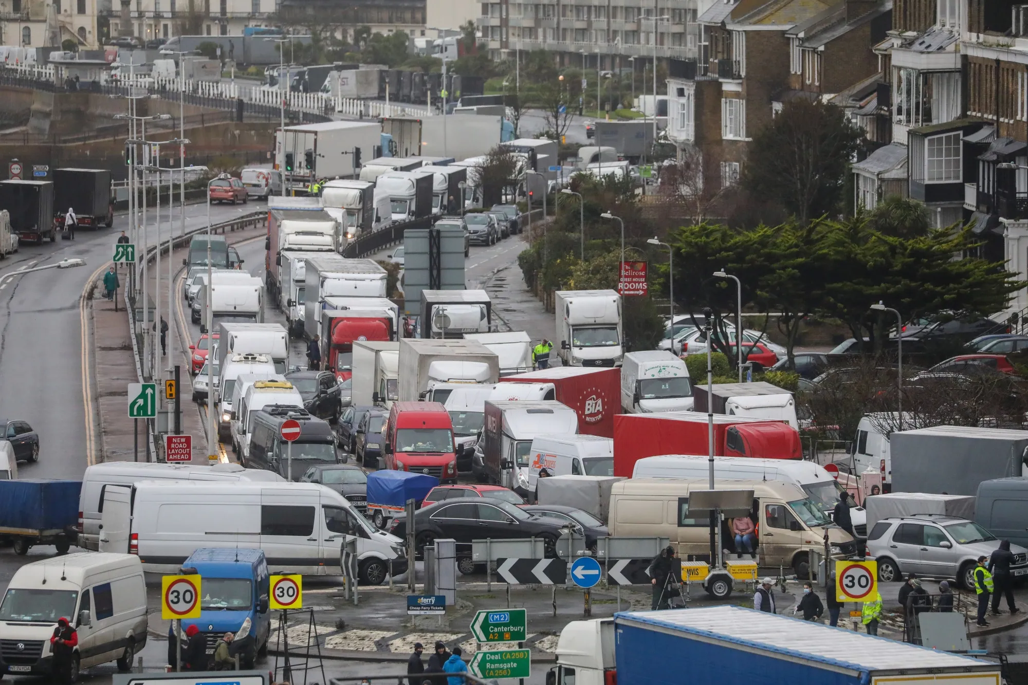 France To Reopen U.K. Border After Paralyzing Busiest Port