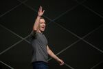 Mark Zuckerberg, chief executive officer and founder of Facebook Inc., waves to attendees while arriving on stage during the Oculus Connect 4 product launch event in San Jose, California, U.S., on Wednesday, Oct. 11, 2017. Photographer: David Paul Morris/Bloomberg
