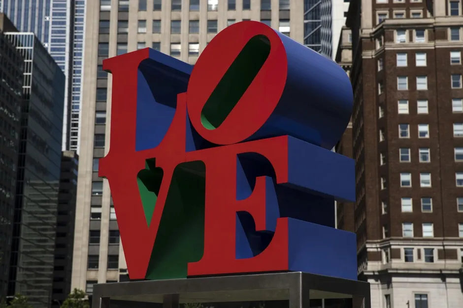 The Battle Over Robert Indiana's LOVE - Bloomberg