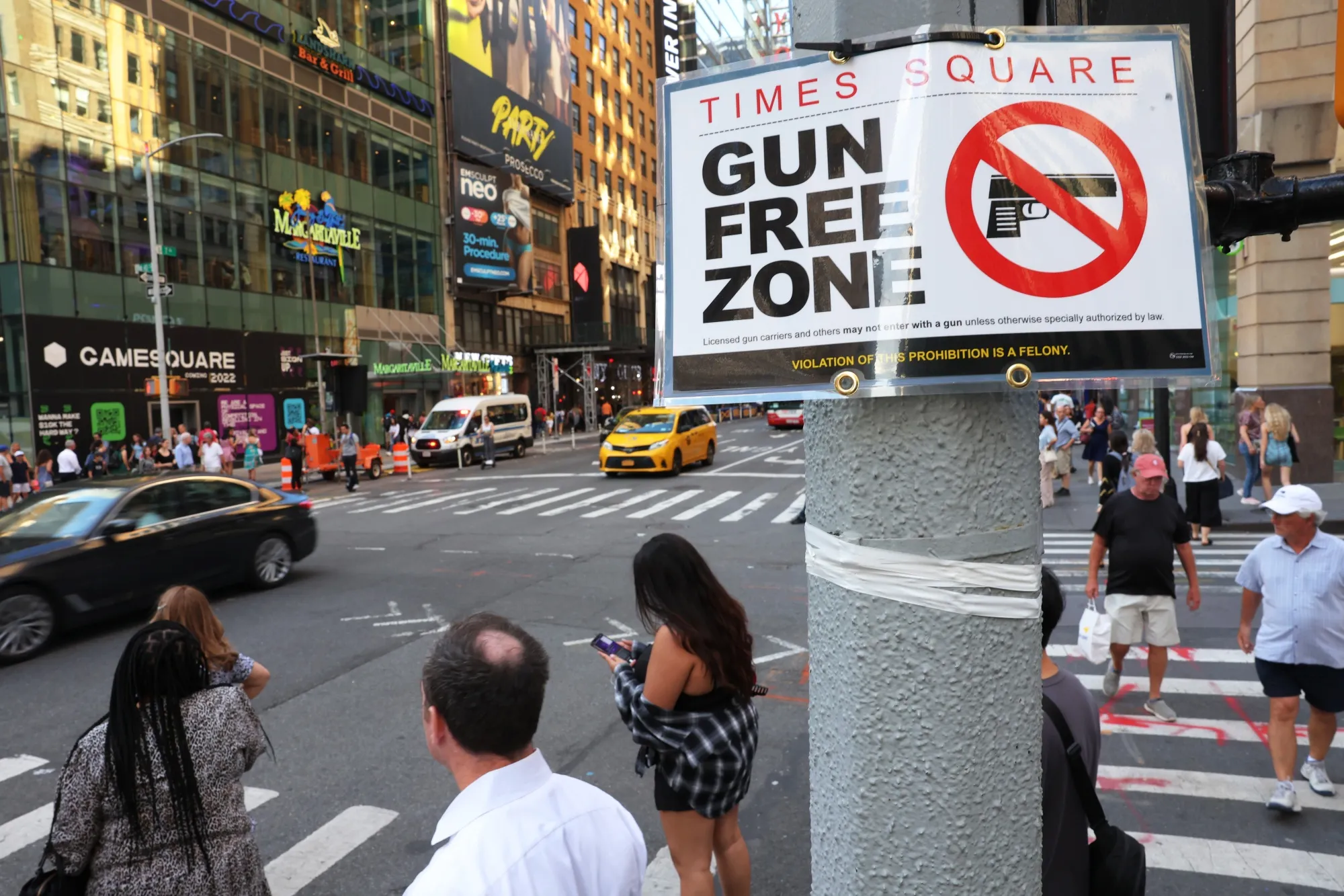 NYC Mayor Signs Times Square Gun Ban as Legal Challenges Loom 